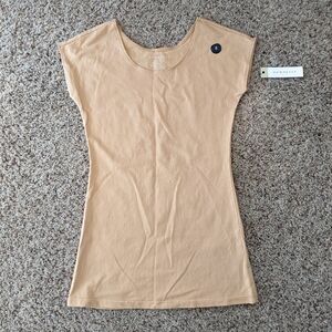 SOLD! Neutral Modest Downeast Basics Essential Layering Tee